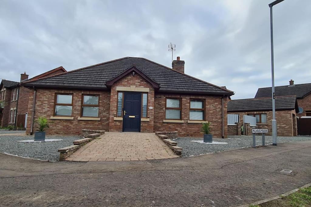 Millhouse Cottage A Luxury 3 Bed Bungalow Antrim Buitenkant foto